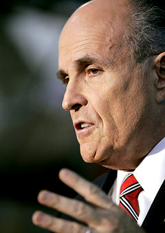 Giuliani Shrugs Off Iowa with 9/11 Reference