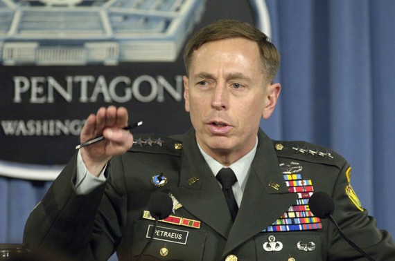 petraeus1-570x378