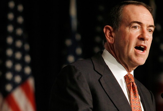 Mike-Huckabee-speaking43-570x391