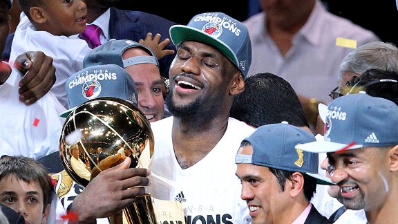 Lakers: LeBron James wins his first championship of the season