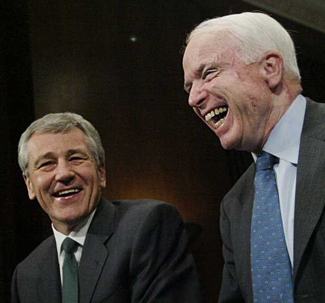 hagel-mccain-laughing-2004