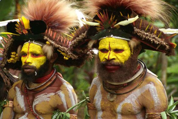 yellow-tribe-dancers
