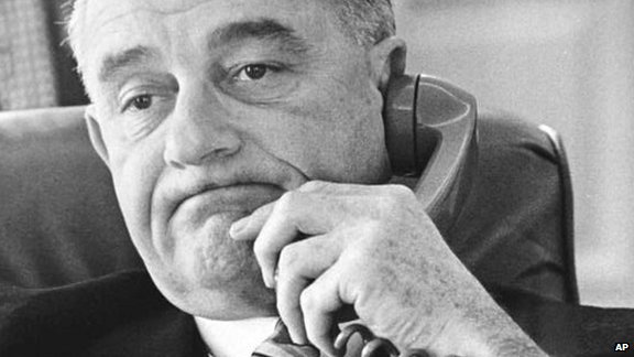 lyndon-johnson-phone