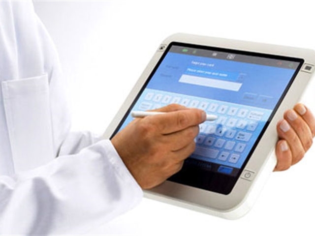 doctor-survey-touchscreen