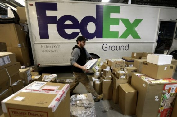 Christmas-Delayed_Packages-Fedex-UPS