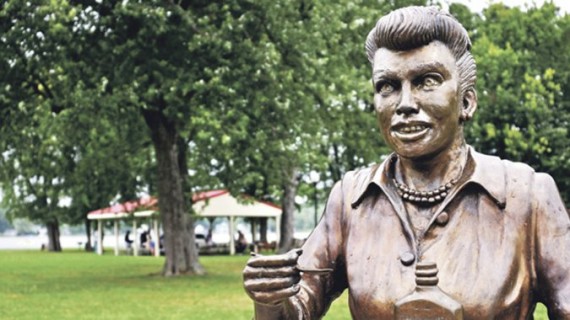 Lucille Ball Statue