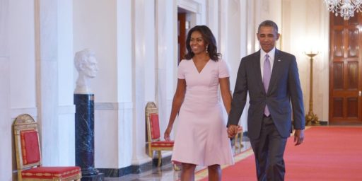 Barack And Michelle Obama Ink Production Deal With Netflix