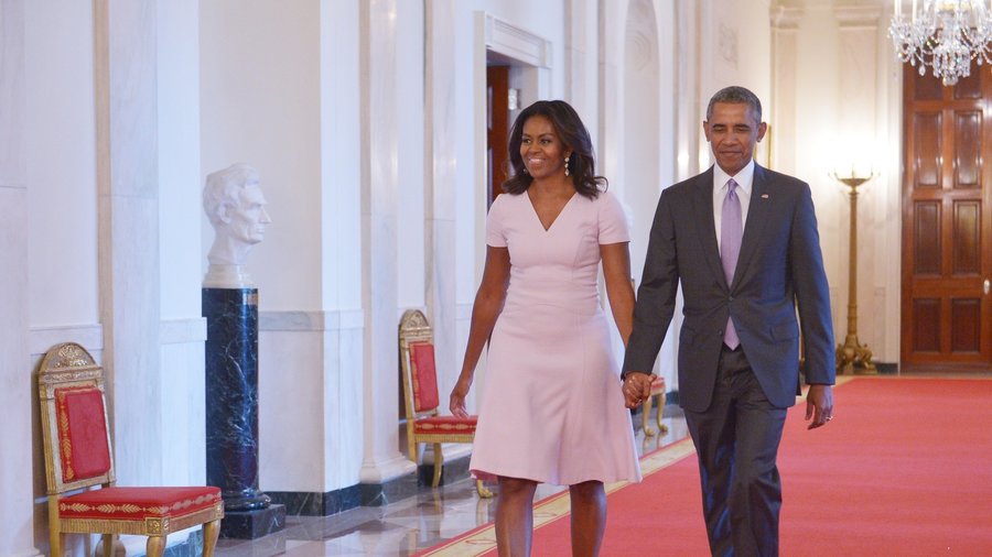 900px x 506px - Barack And Michelle Obama Ink Production Deal With Netflix