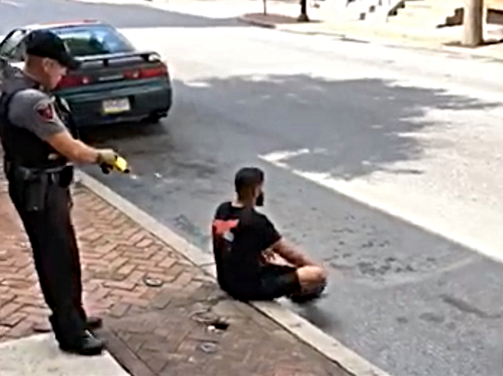 Video Captures Pennsylvania Cop Tasing Unarmed Compliant African American Man Outside The Beltway 5199