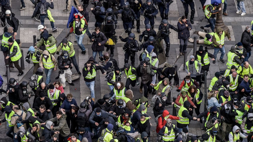 Gilets jaunes: why the French working poor are demanding Emmanuel Macron's  resignation