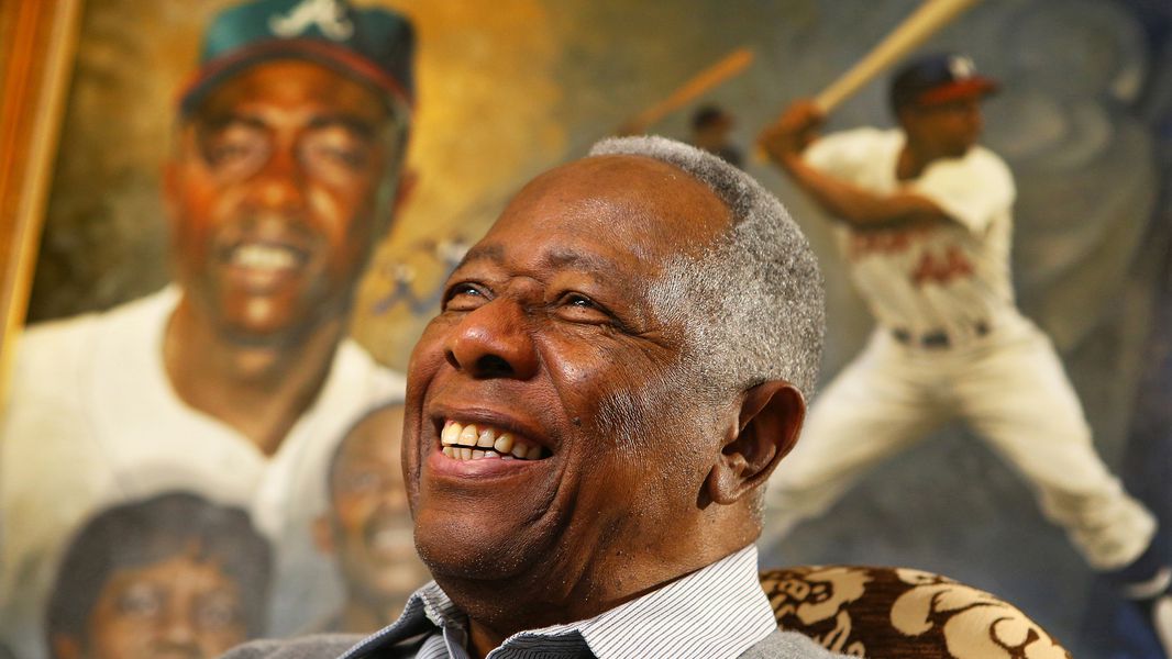 Henry Louis Hank Aaron (1934-2021) •