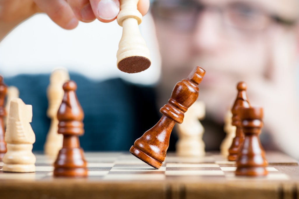 Why Correspondence Chess Is Still Popular Among Elite Players